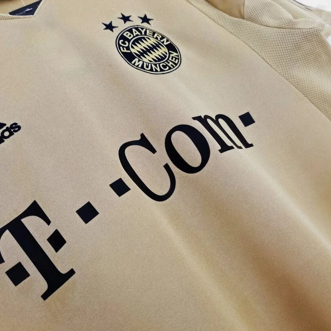04-05 Bayern Munich Retro Away Jersey