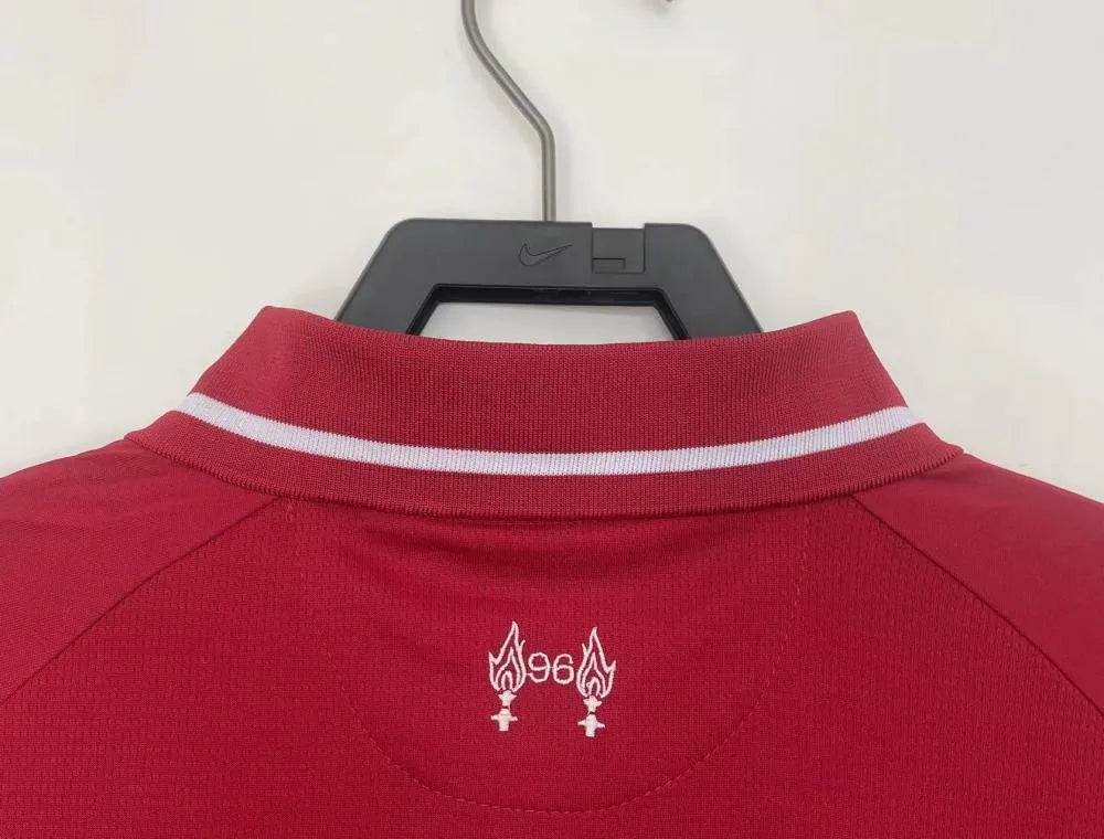 Retro Liverpool Home Football Shirt 2018/2019