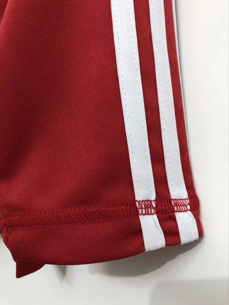 Retro Liverpool FC Home Football Jersey Long Sleeve 2010/2011