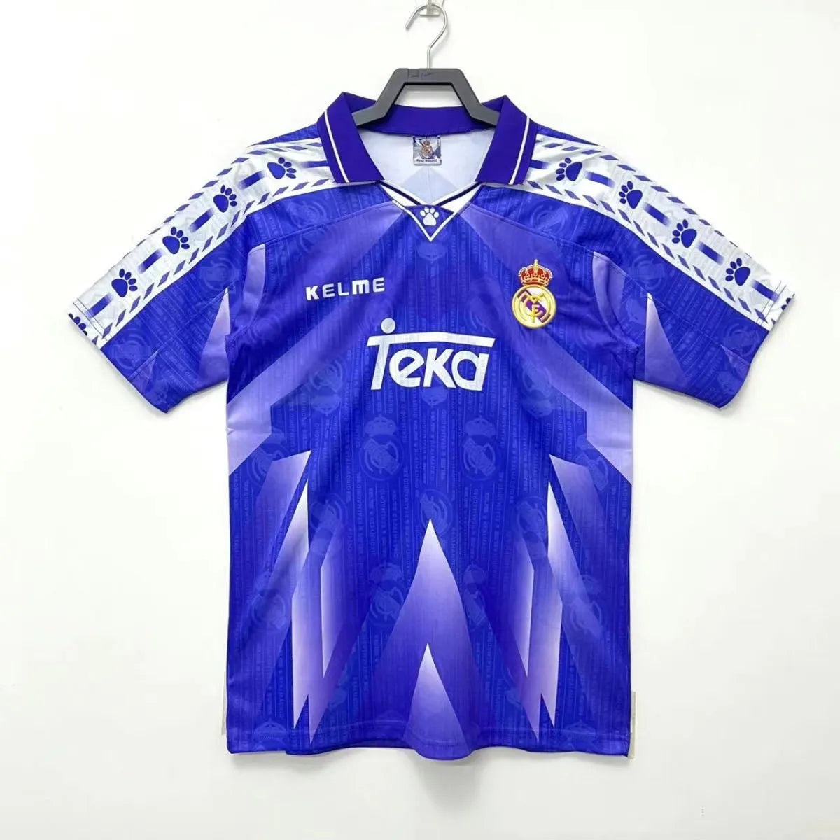 Real Madrid Retro Jersey Away Shirt 1996-97
