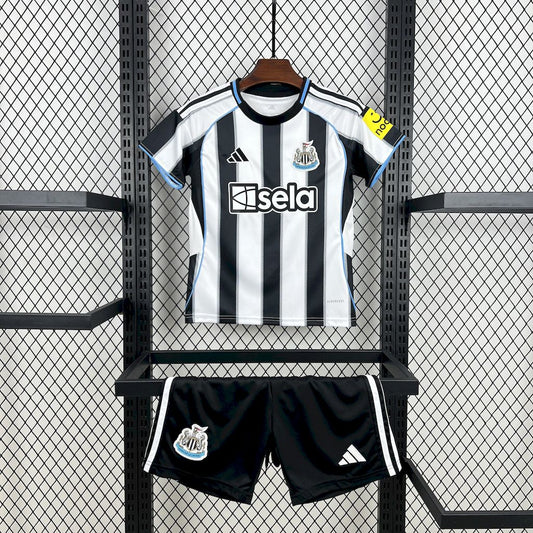 Newcastle United 2025-26 Home Kids Kit