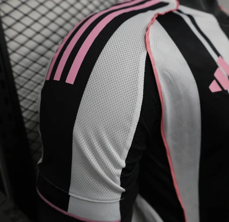 Player Version 25/26 Juventus Home Jersey