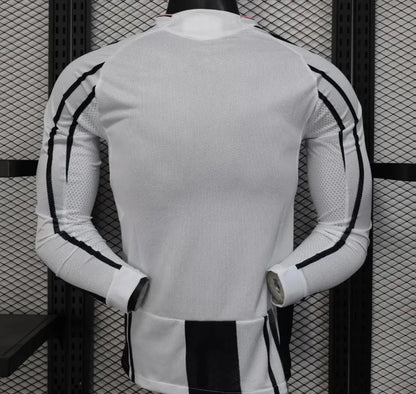 Player Version 25-26 Juventus Home Long Sleeve Jersey