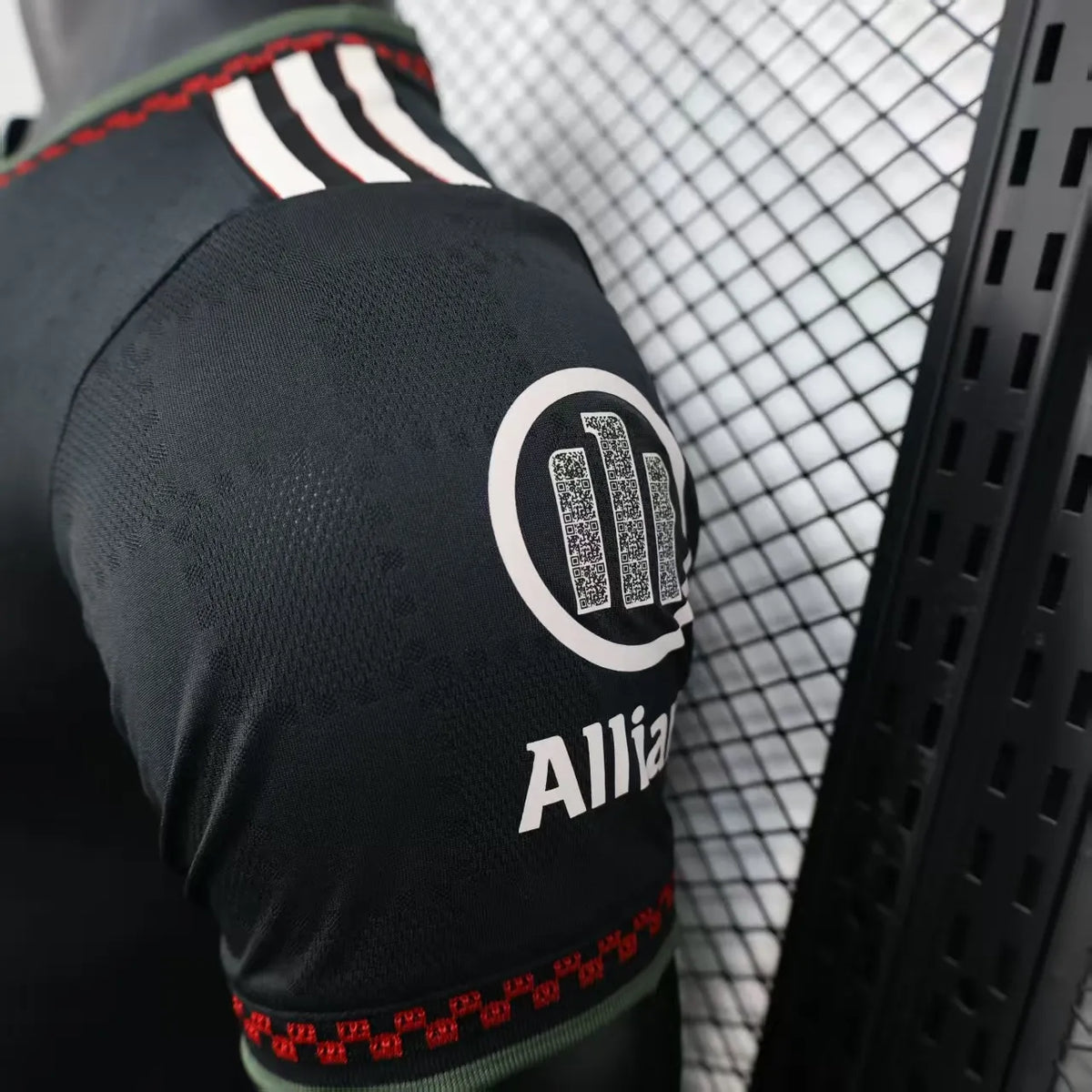 Player Version 25/26 Bayern Munich Third Black Jersey