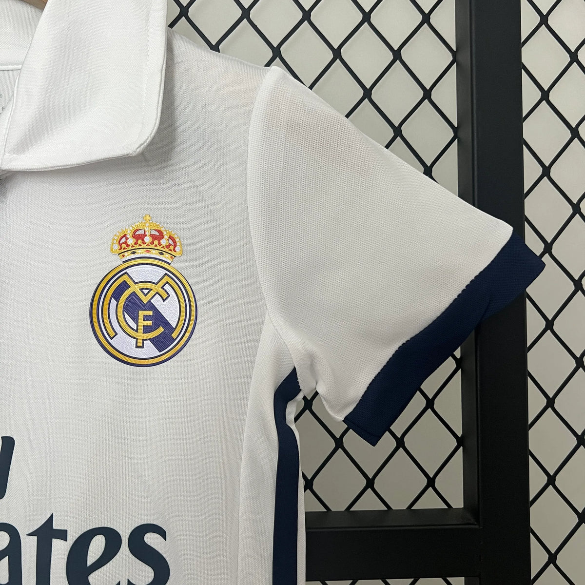 Real Madrid 16-17 Home Retro Kid Kits Jersey