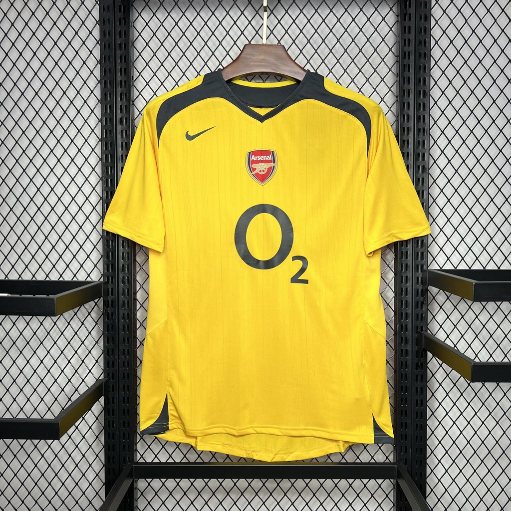Arsenal Retro 2005-06 Away Stadium Jersey